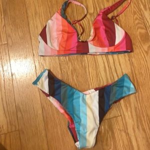 ECO Reversible Billabong Bikini 💖